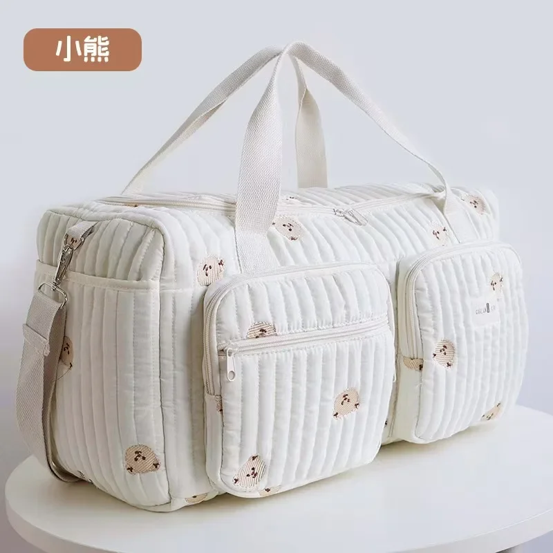 Sac à langer pour bébé, Motif brodé « ourson et fleurs » Tissu en coton beige et à fermeture éclair – Image 3